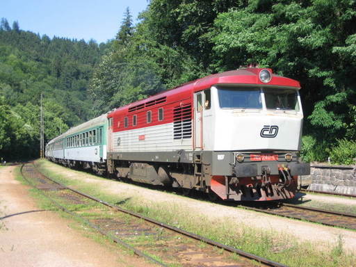 Motorová lokomotiva řady 751